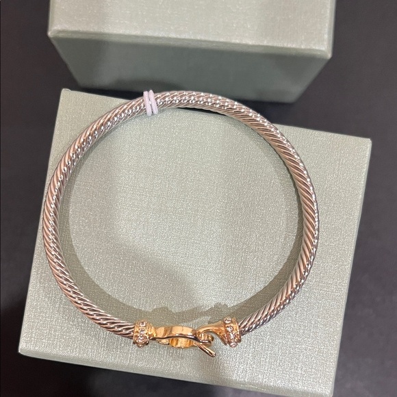 Atterri | Two-Tone Bracelet - Picture 11 of 13